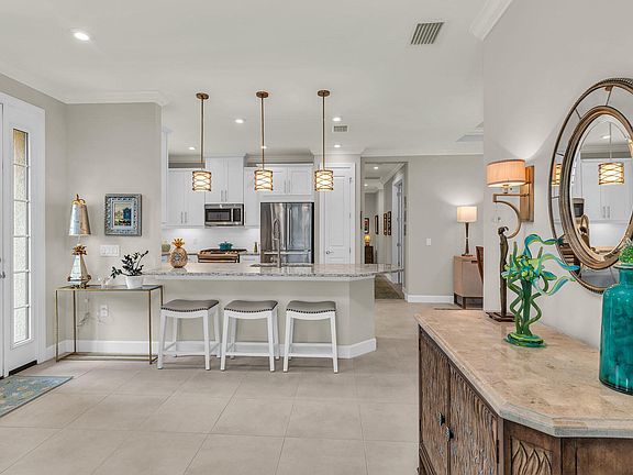 4th image of 15231 Tolmino St