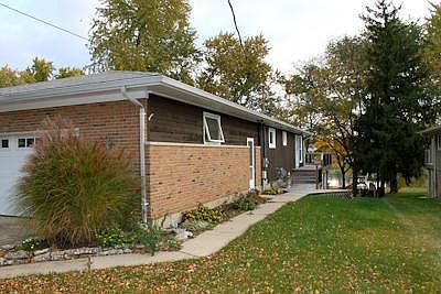 2nd image of 2035 Chickasaw Dr