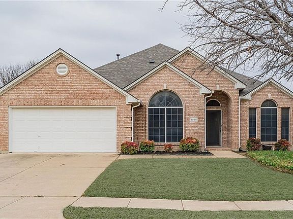 2nd image of 3965 Wisteria Ln