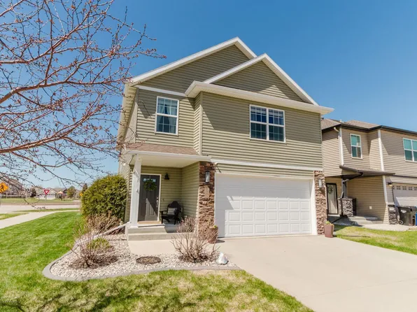 5595 Tuscan Ct S, Fargo, ND 58104