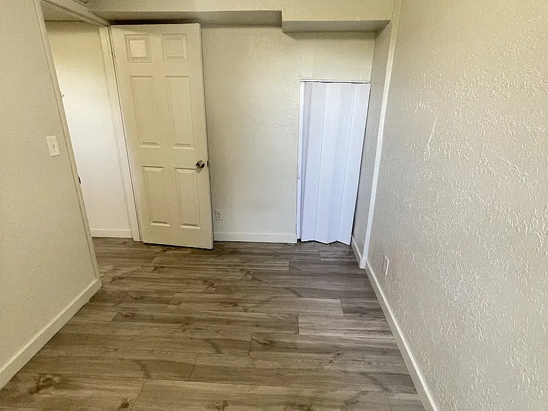 2915 Madison Ave — Photo 6