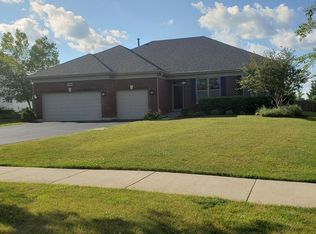 790 Remington Ln, North Aurora, IL 60542