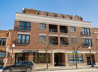 5647 N Clark St APT 404, Chicago, IL 60660
