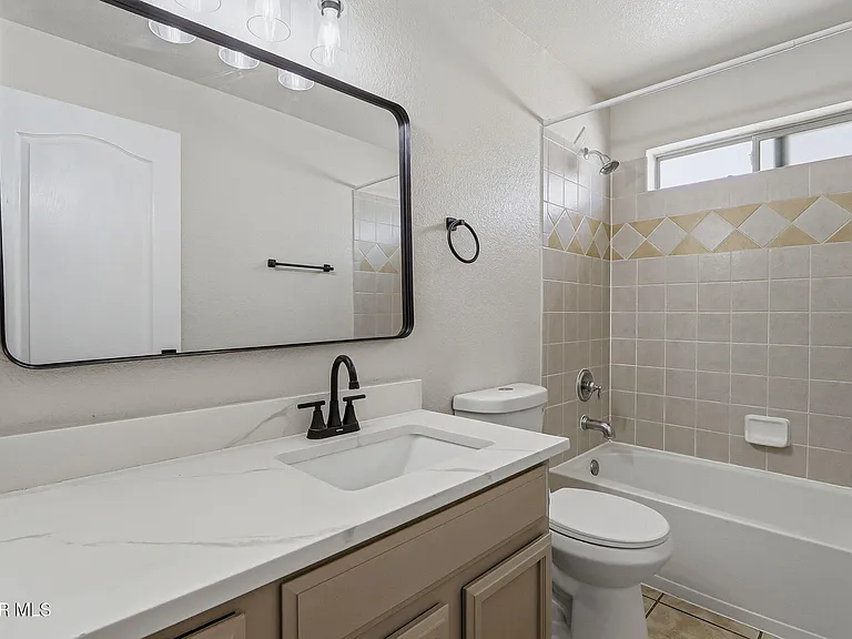 3121 Tierra Paola Ln — Photo 32