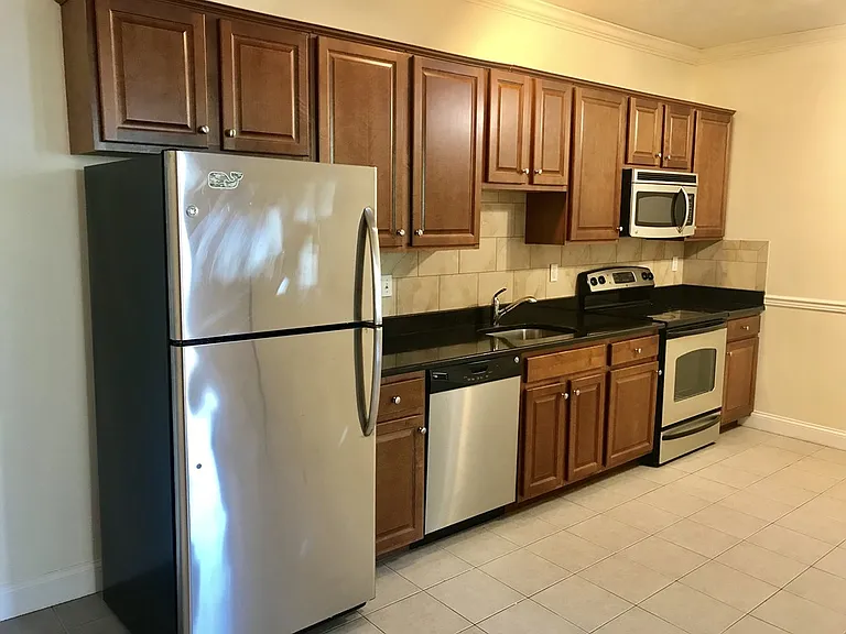 308 Moody St #4 — Photo 3