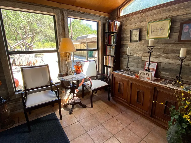 Reading Area