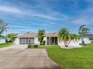 462 Reading St NW, Pt Charlotte, FL 33952