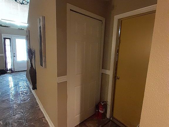 Foyer, Storage, Garage 