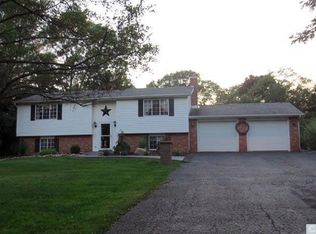 125 Palmer Dr, Ravena, NY 12143