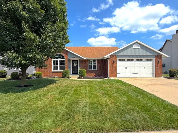 1306 Oakview Dr, Saint Marys, OH 45885