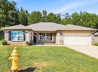 504 Margaret Ln, Calera, AL 35040