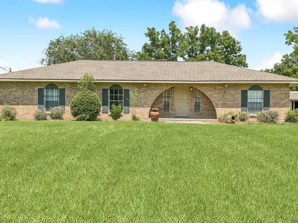 2924 Nicholas St, Port Allen, LA 70767