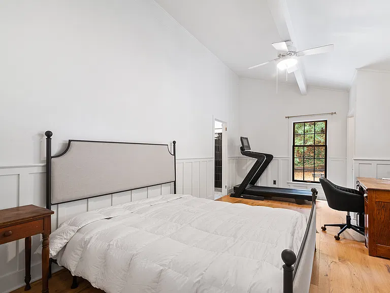 135 Layfield Dr — Photo 21
