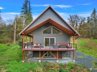11063 Whistler Ln, Glacier, WA 98244