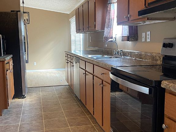 5th image of 245 Mountain Grove Rd