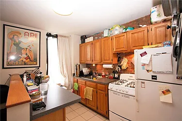 Rented by R New York