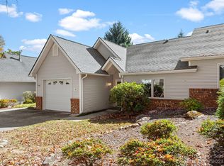 8 Silver Pl, Black Mountain, NC 28711
