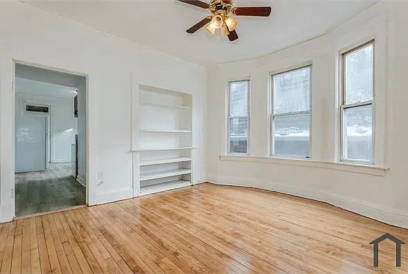 3 bed, $1,500 — Photo 4