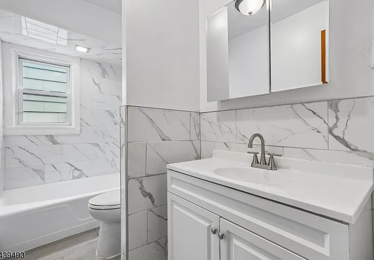 51 Tremont Ter — Photo 15