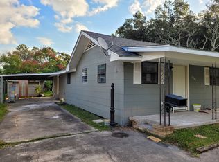 3240 Maple Ave, Groves, TX 77619