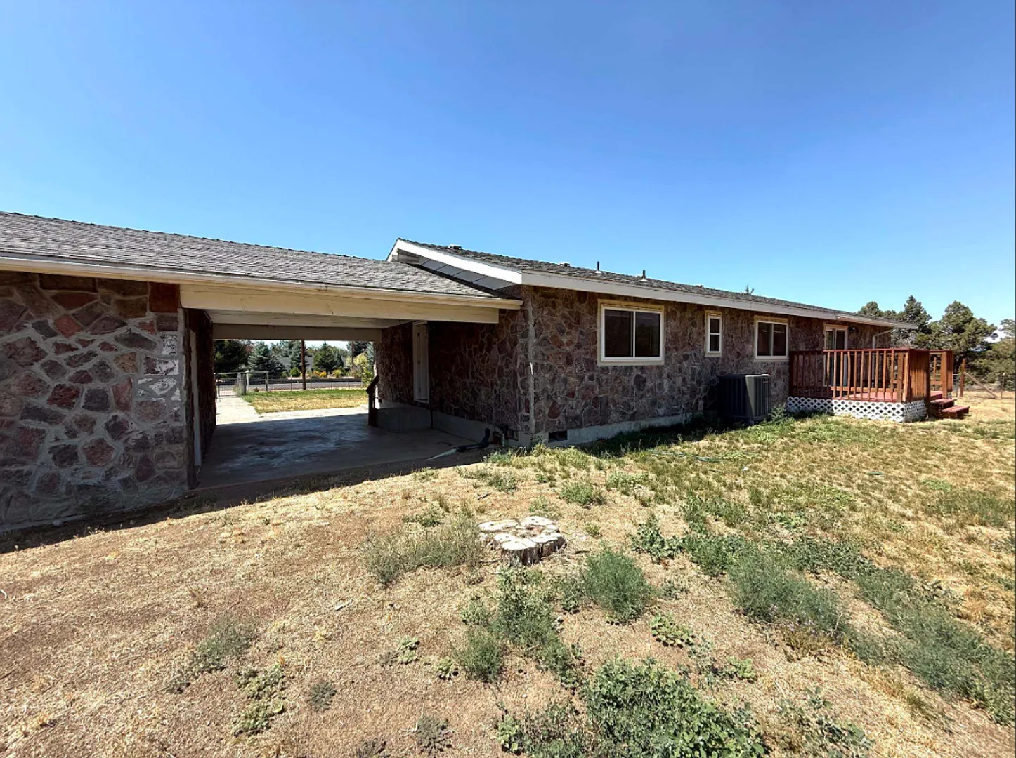 Check Out This Beautiful Home On Acerage Just Minutes From Redmond! — Photo 4