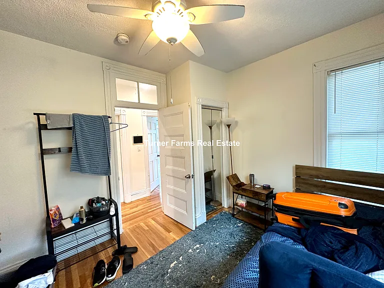 72 Roseclair St #2R — Photo 23