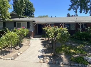 2906 Warwick Ln, Modesto, CA 95350