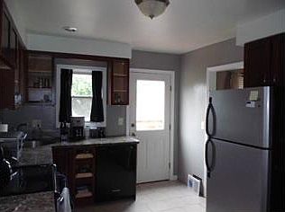 4th image of 1210 W 21st St