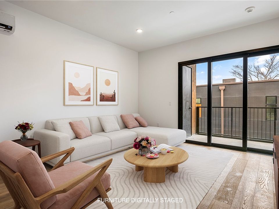 1st image of 905 SE 4th St #209