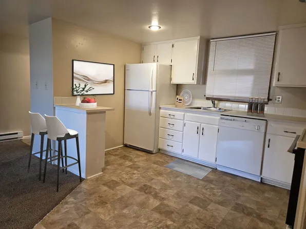 Lincoln Terrace, 705-715 S Lincoln St #203S, Spokane, WA 99204