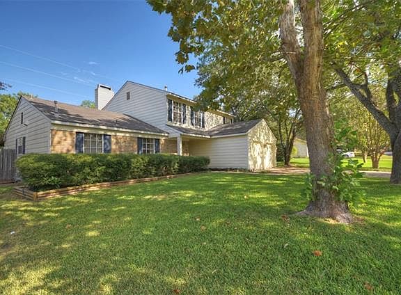 2nd image of 1705 Lime Rock Dr