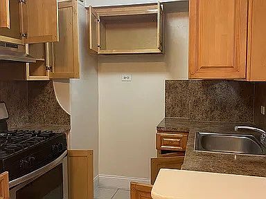 3rd image of 162-15 Highland Ave #5