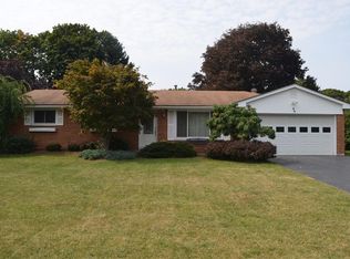 46 Athena Dr, Rochester, NY 14626