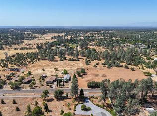 17225 Palm Ave, Anderson, CA 96007