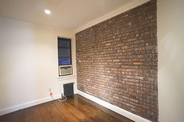 Rented by Compass | media 37