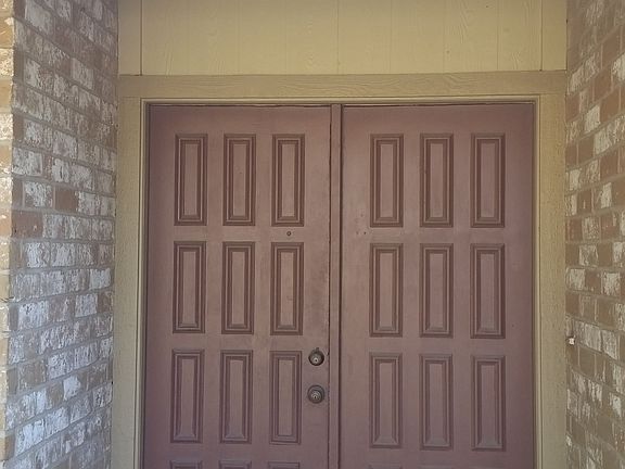 Large Entry Way