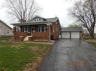 217 N Main St, Moro, IL 62067