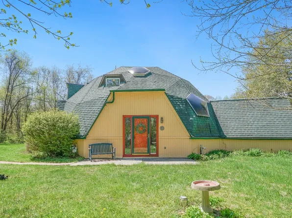 504 N Shebel Rd, Michigan City, IN 46360