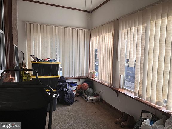 2nd image of 105 Jackson Ave
