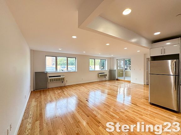 4th image of 23-15 Astoria Blvd #D1