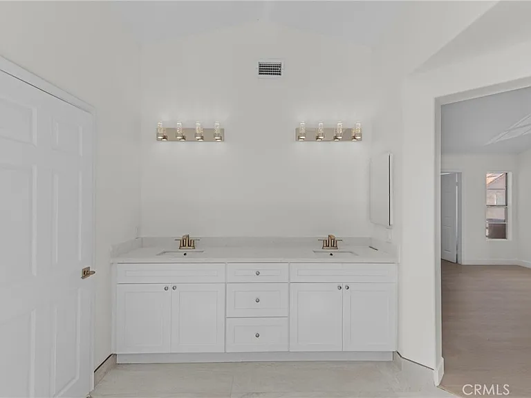 23234 Valerio St — Photo 21