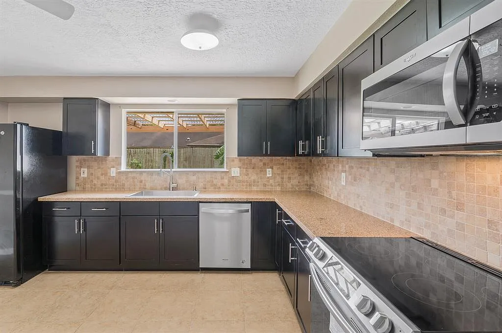 Westhaven Drive 19511 - . — Photo 4