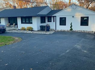 1614 Garnet Mine Rd, Garnet Valley, PA 19060