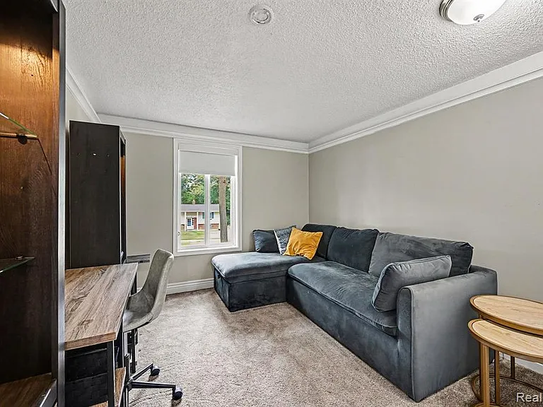 2104 Highfield Rd — Photo 17