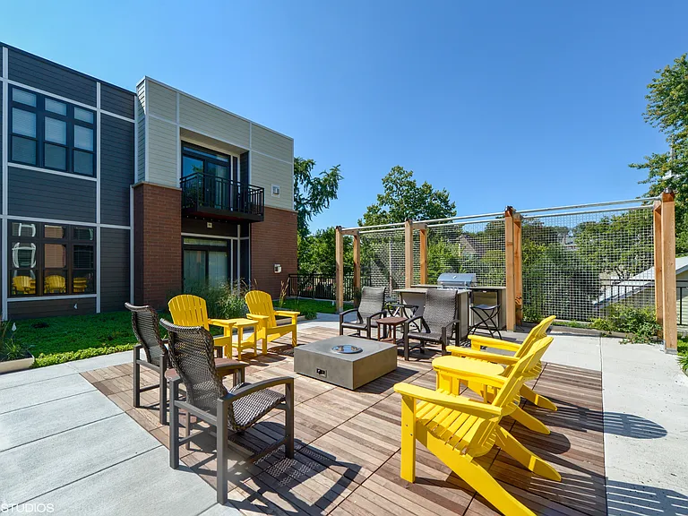 1465 Underwood Ave #201 — Photo 23