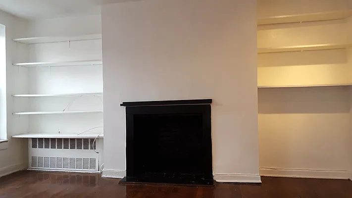 Rented by Choy Lin Yau, LREB | media 19