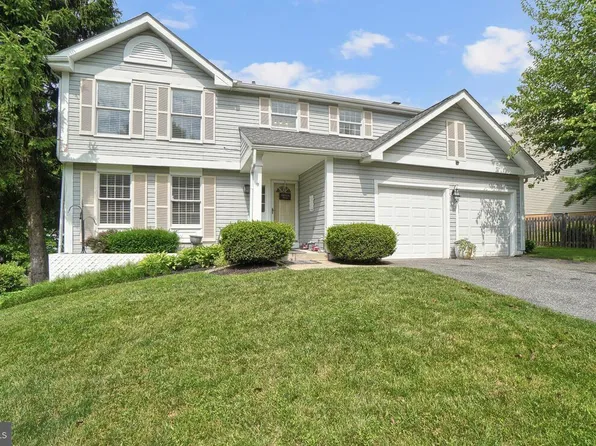 20321 Watkins Meadow Dr, Germantown, MD 20876