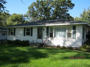 1576 W Giles Rd, Muskegon, MI 49445