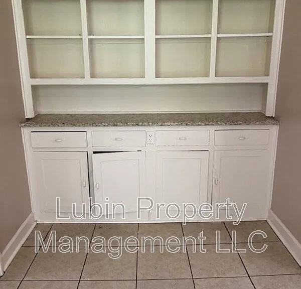 2191 Washington Ave #1 — Photo 8