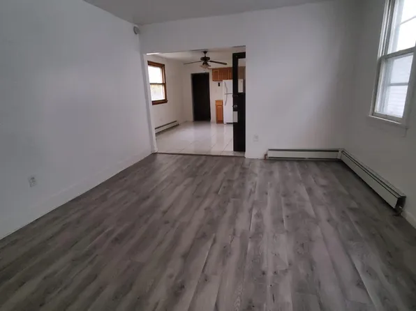 35 N Sherman St, Wilkes Barre, PA 18702